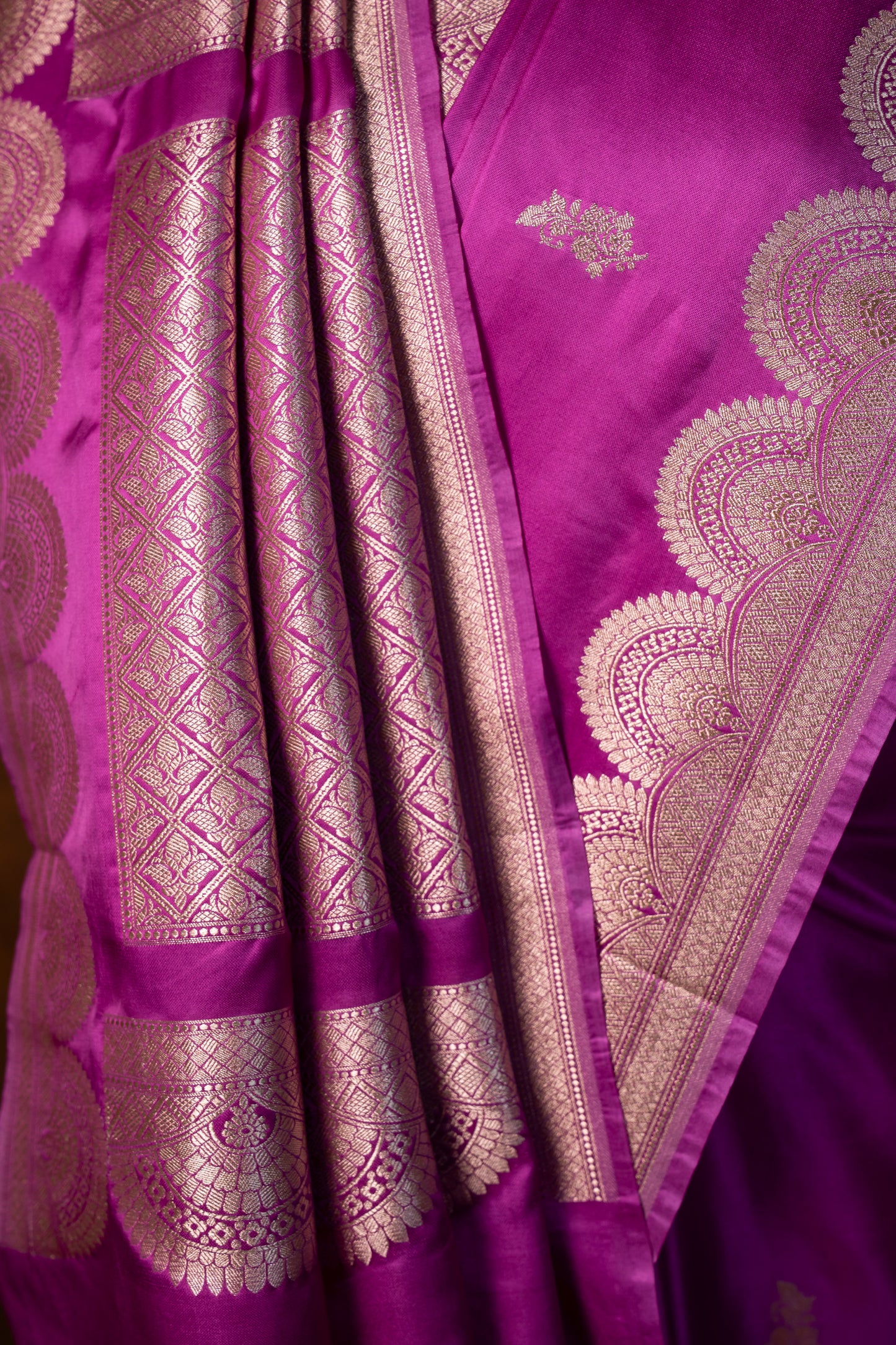 Banarasi mashru handloom Silk code-BYD045
