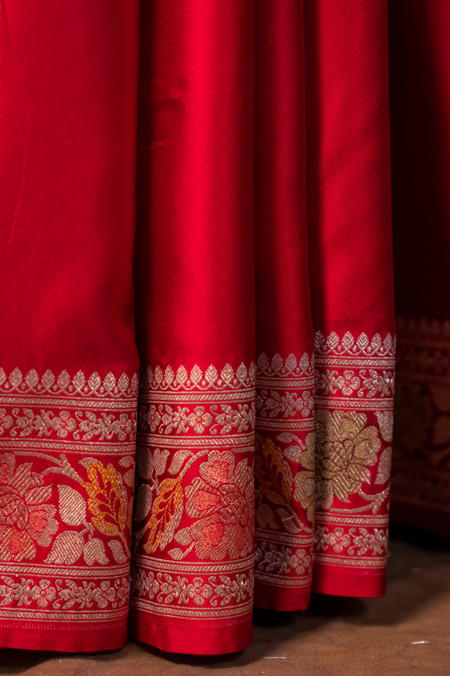 Banarasi mashru handloom Silk code-BYD043