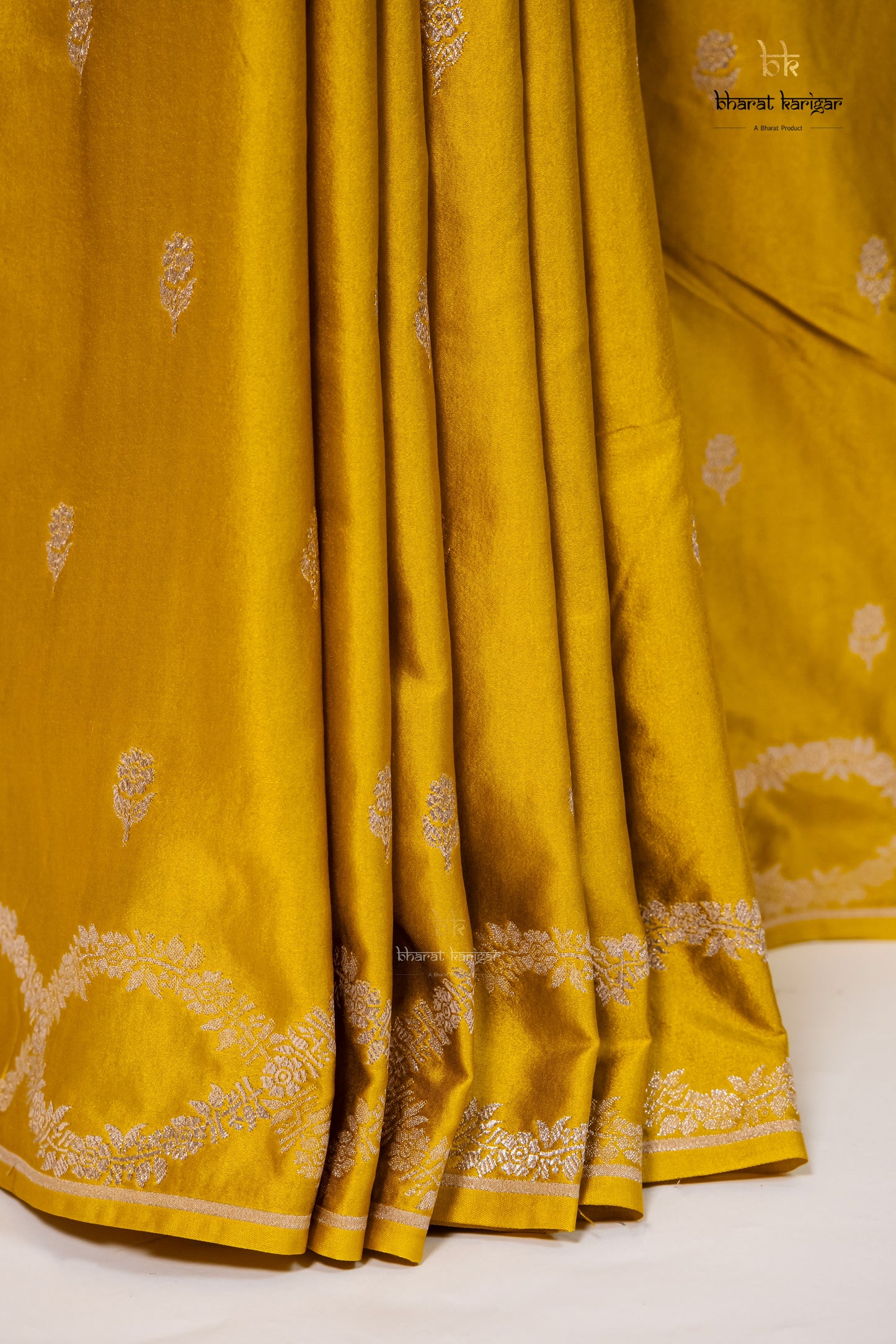 Banarasi mashru handloom Silk code-BSH26