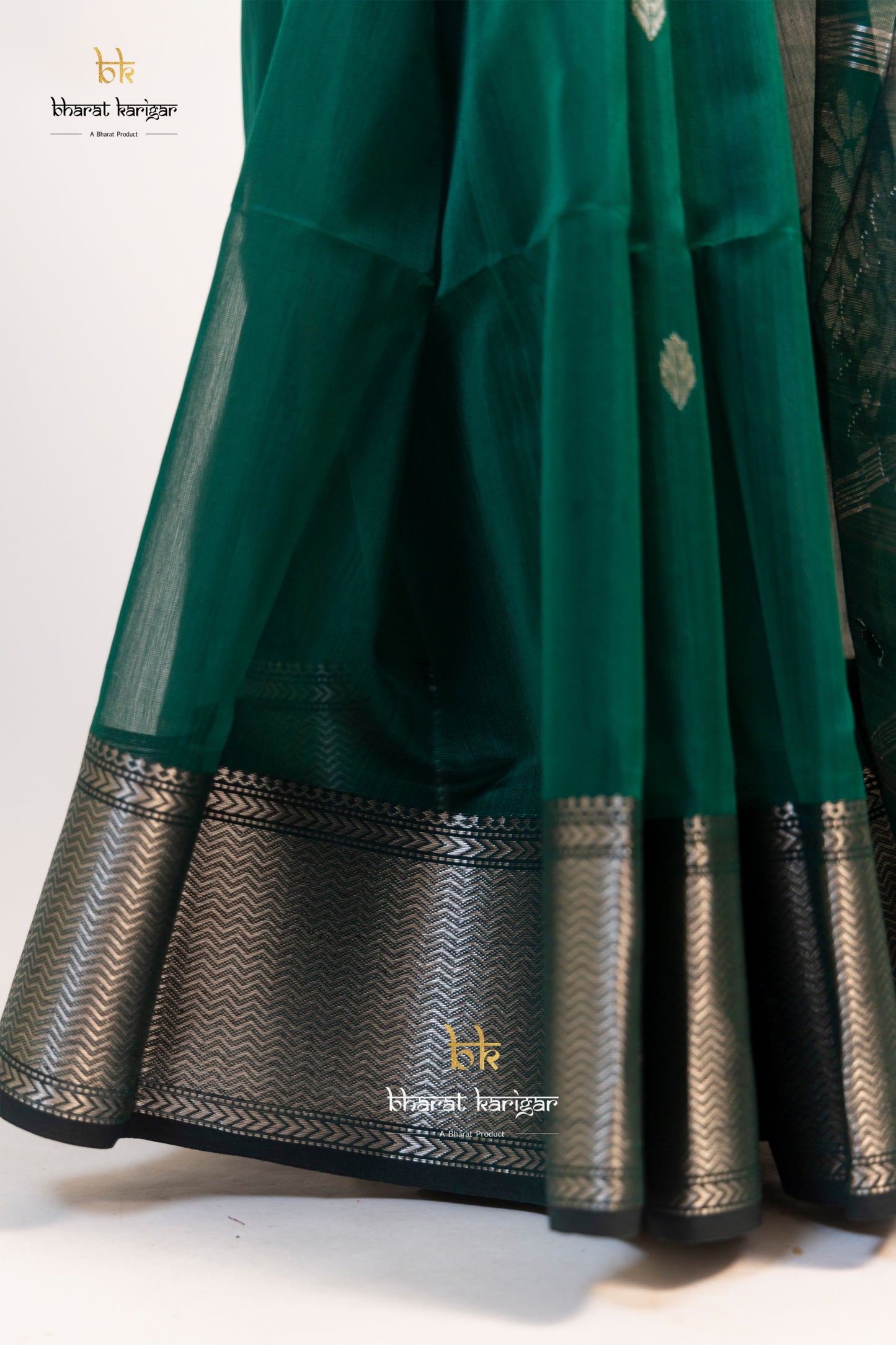 Maheshwari handloom Saree -Product code-THA023