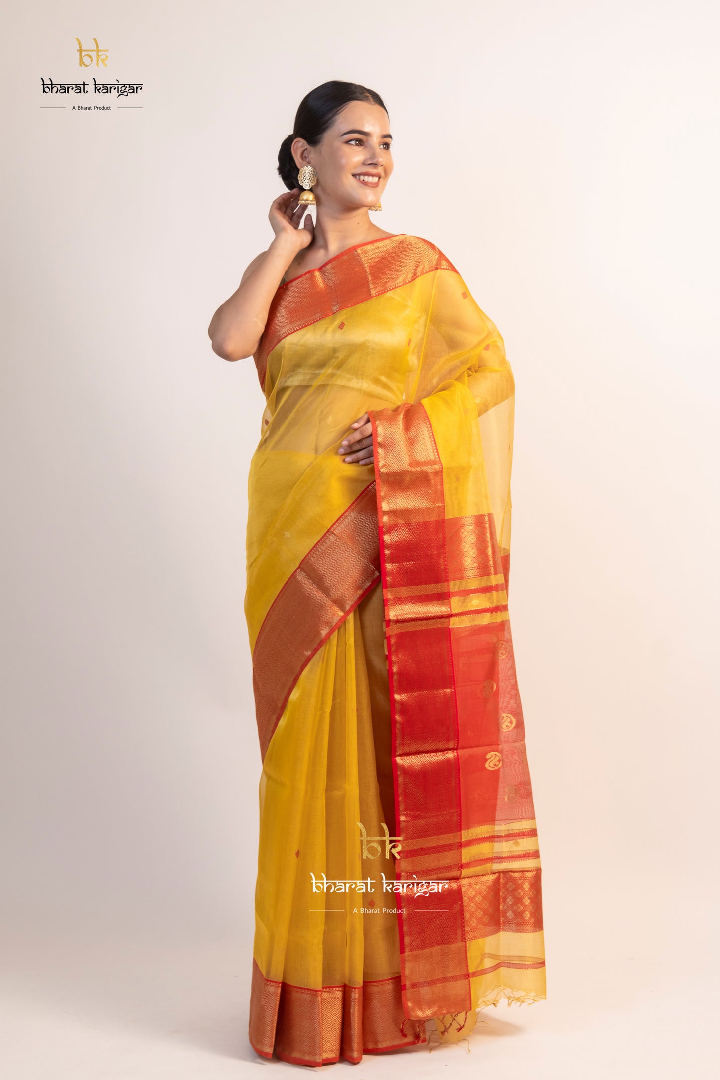 Maheshwari handloom Saree -Product code-THA021