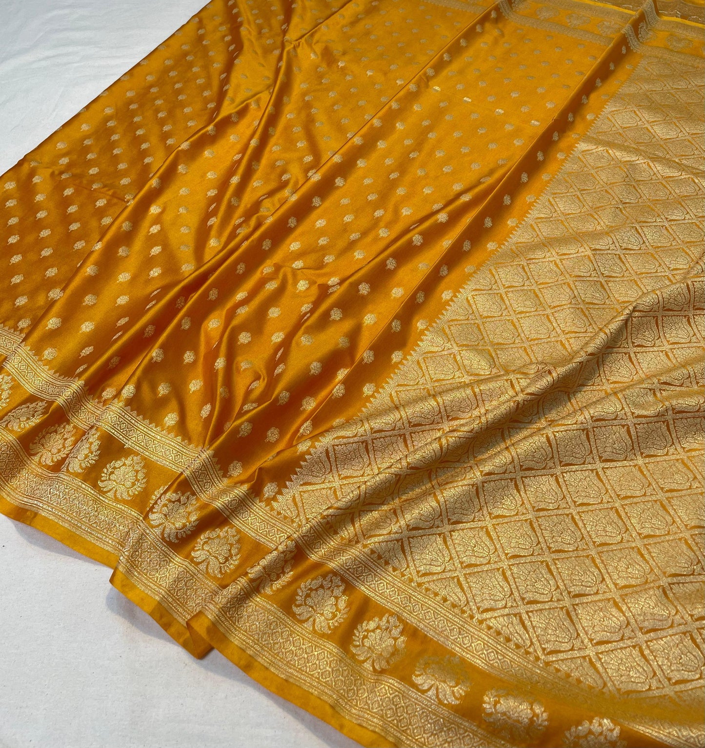 Banarasi mashru handloom Silk code-BSU01