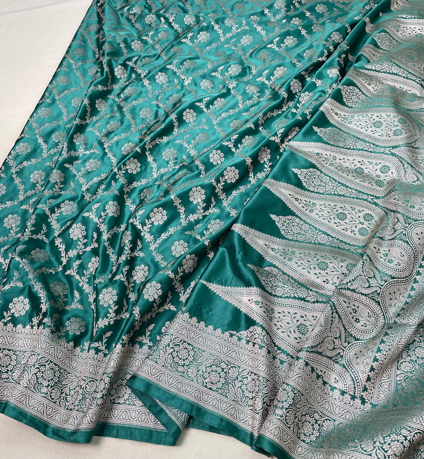 Banarasi mashru handloom Silk code-BSU04