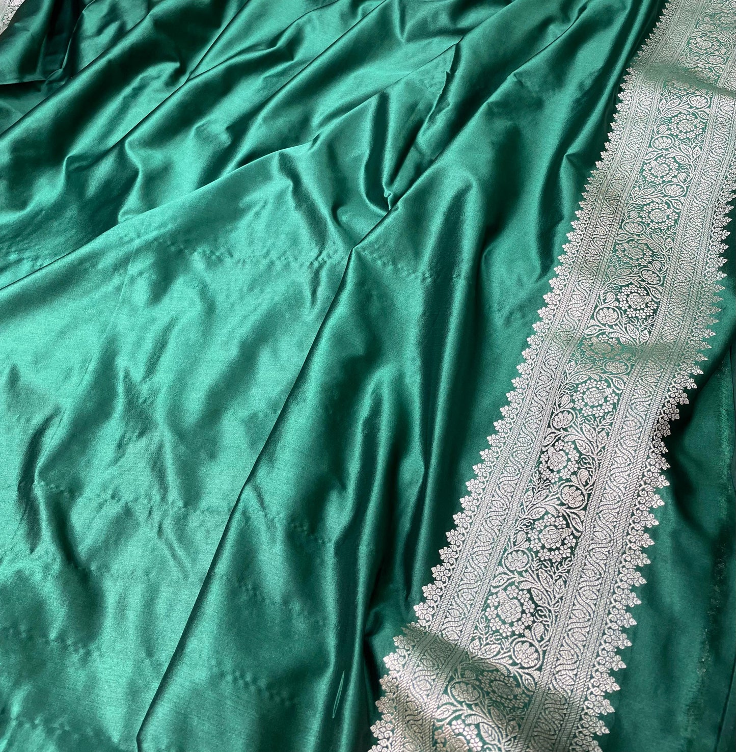 Banarasi mashru handloom Silk code-BSU04