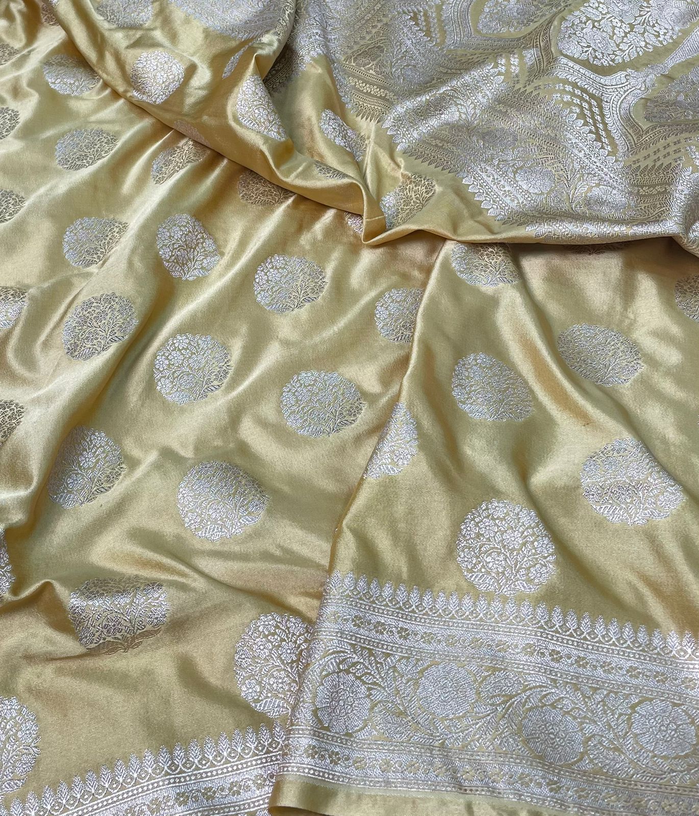 Banarasi mashru handloom Silk code-BSU10