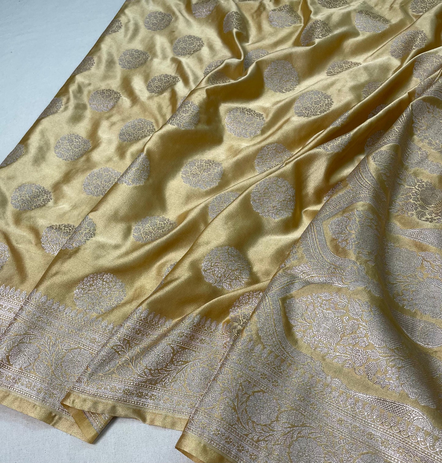 Banarasi mashru handloom Silk code-BSU10