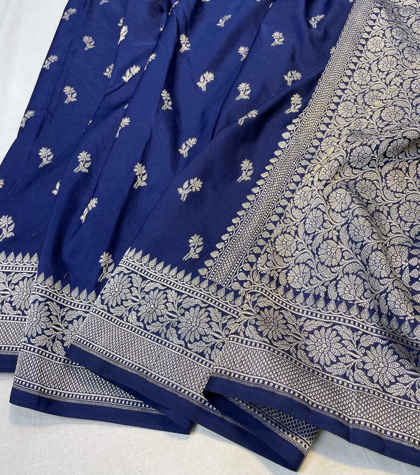 Banarasi mashru handloom Silk code-BSU18