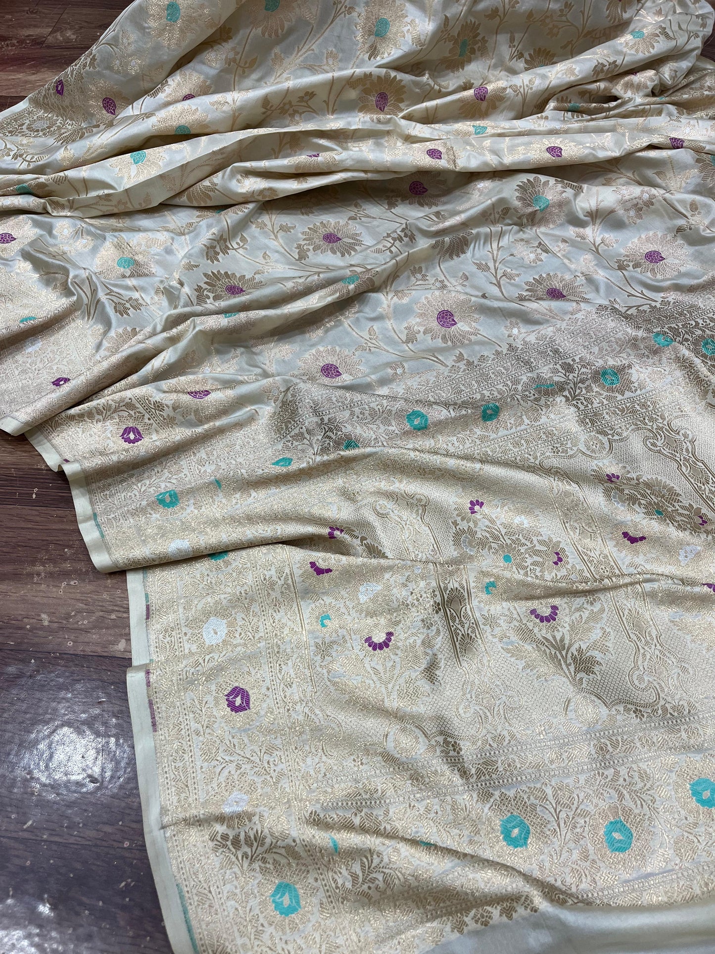 banarasi pure katan silk Saree Code-WEA040