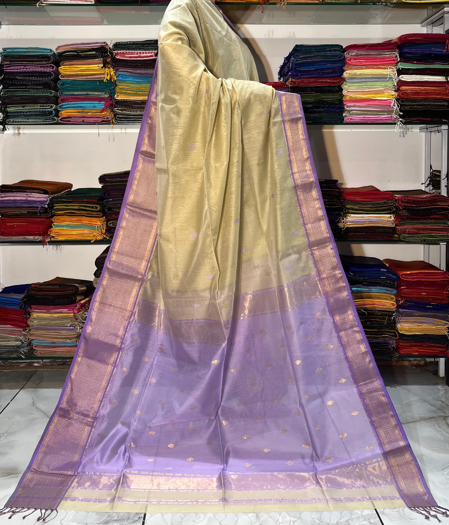 Maheshwari handloom Saree -Product code-THA063
