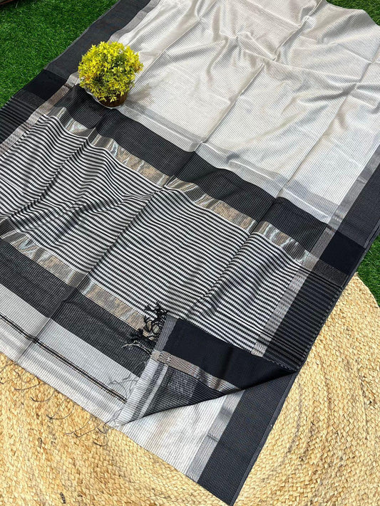 Maheshwari handloom Saree -Product code-THA085