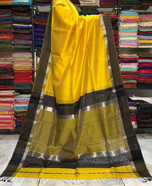 Maheshwari handloom Saree -Product code-THA077
