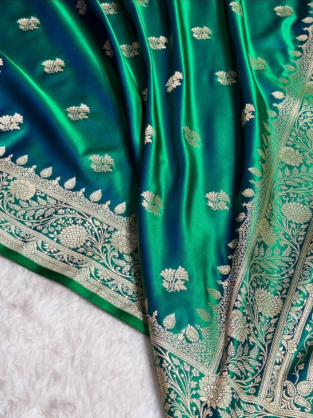 Banarasi soft Mashru silk saree Code-SUA012