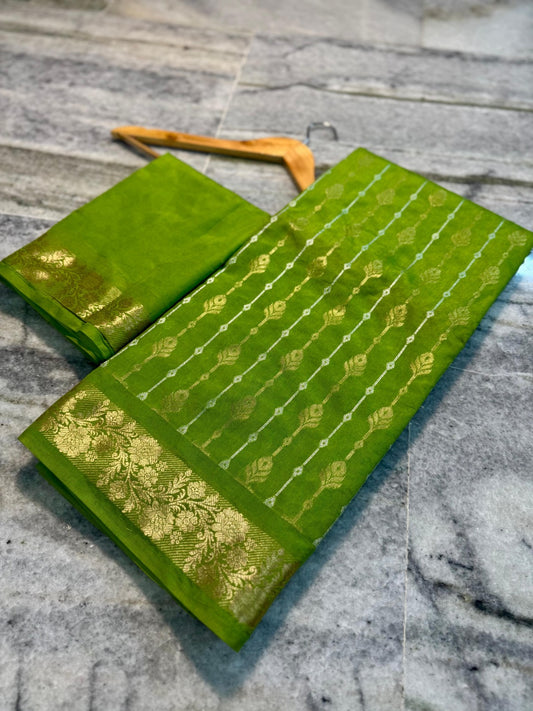 Banarasi handloom premium semi-chiffon silk Saree Code-SUA022